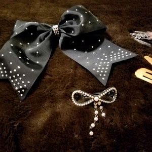 Hair accessories  (5 items )
